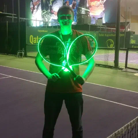 Qatar ExxonMobil Open 2016 opening ceremony – Tron dancers with glowing LED tennis rackets, the Mirror Family dancers and our team on the tennis court – photo 3