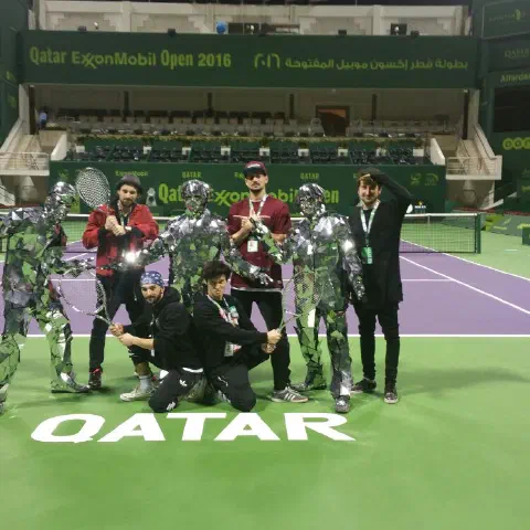 Qatar ExxonMobil Open 2016 opening ceremony – Tron dancers with glowing LED tennis rackets, the Mirror Family dancers and our team on the tennis court – photo 4